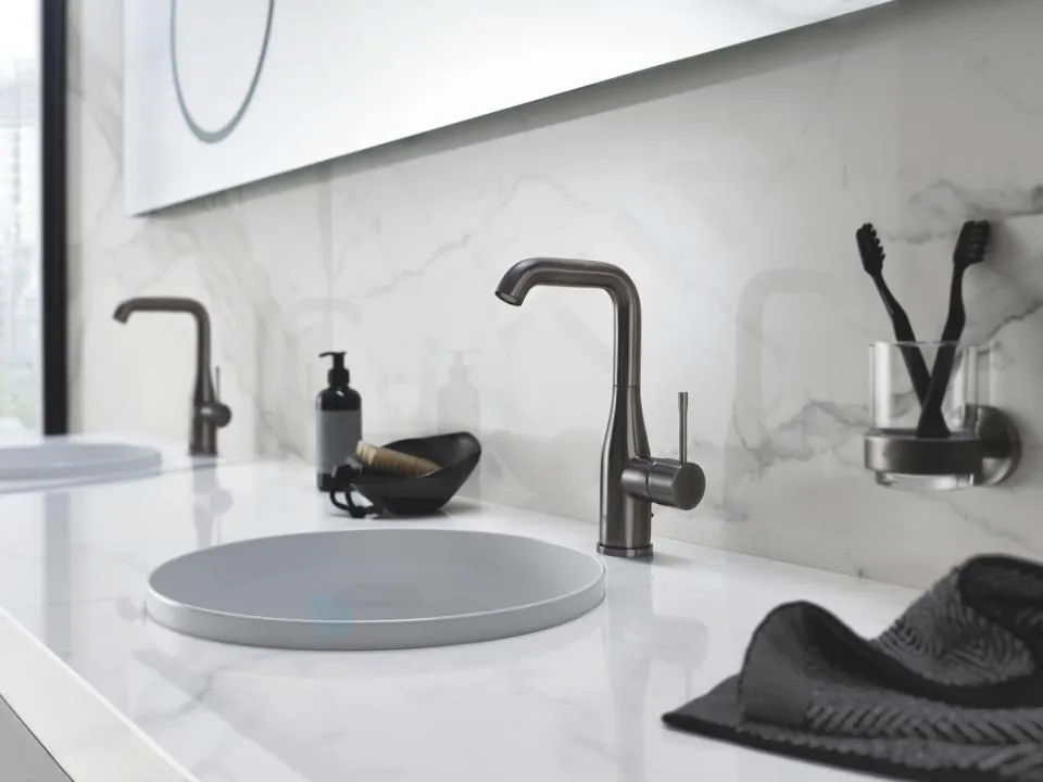 Grohe Essentials - Soporte de vaso/dispensador de jabón, grafito oscuro cepillado 40369AL1